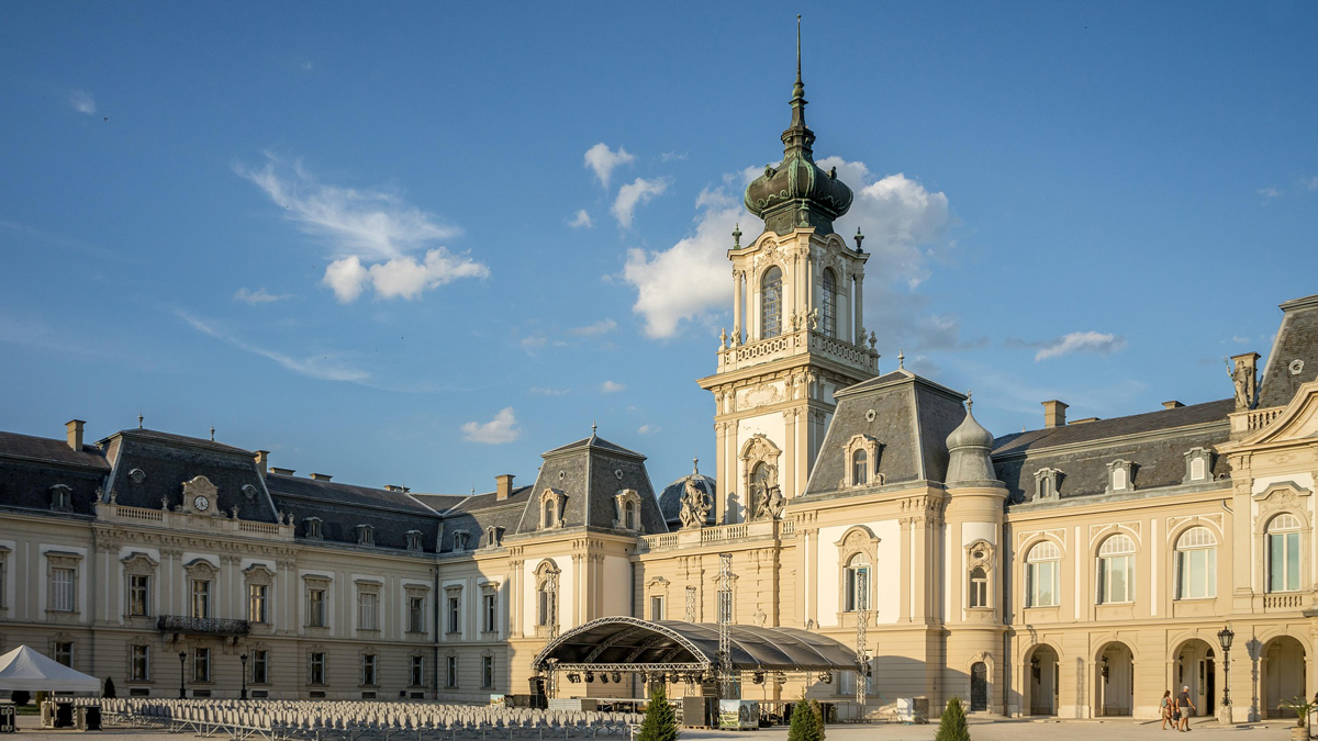 Dynamic Content Image